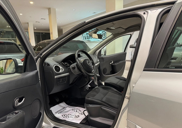 Renault Clio cena 19900 przebieg: 259000, rok produkcji 2012 z Dynów małe 631